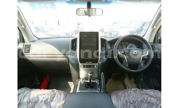 Nunua Imported Toyota Land Cruiser Nyeusi Gari ndani ya Import - Dubai nchini Zambia Nunua Imported Toyota Land Cruiser Nyeusi Gari ndani ya Import - Dubai nchini Zambia