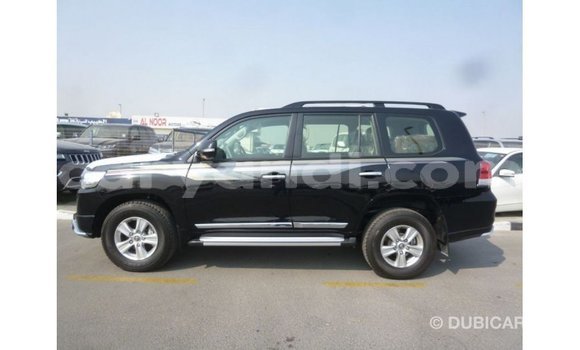 Nunua Imported Toyota Land Cruiser Nyeusi Gari ndani ya Import - Dubai nchini Zambia Nunua Imported Toyota Land Cruiser Nyeusi Gari ndani ya Import - Dubai nchini Zambia