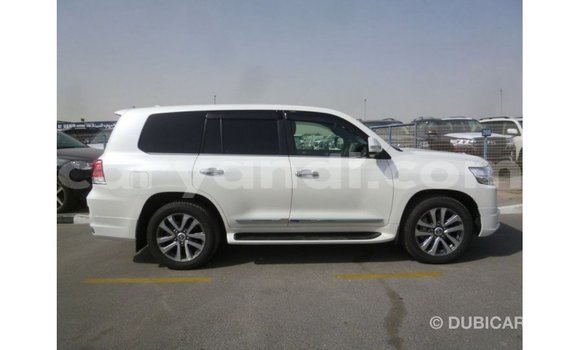 Buy Import Toyota Land Cruiser White Car in Import - Dubai in Zambia Buy Import Toyota Land Cruiser White Car in Import - Dubai in Zambia