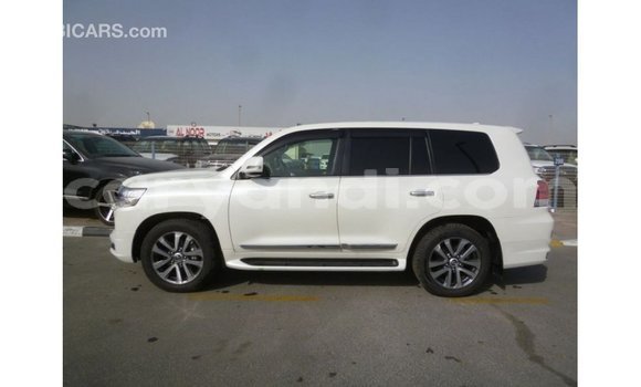 Buy Import Toyota Land Cruiser White Car in Import - Dubai in Zambia Buy Import Toyota Land Cruiser White Car in Import - Dubai in Zambia