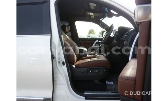 Buy Import Toyota Land Cruiser White Car in Import - Dubai in Zambia Buy Import Toyota Land Cruiser White Car in Import - Dubai in Zambia