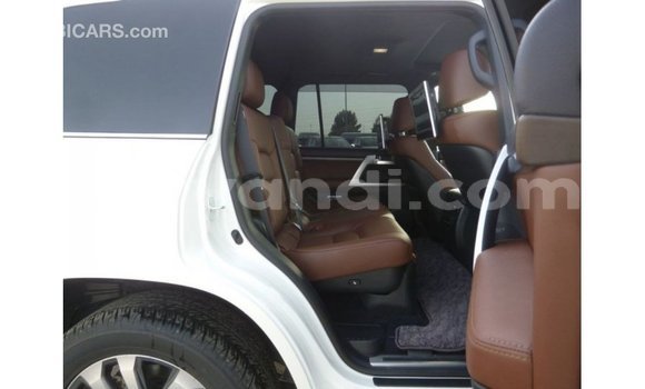 Buy Import Toyota Land Cruiser White Car in Import - Dubai in Zambia Buy Import Toyota Land Cruiser White Car in Import - Dubai in Zambia