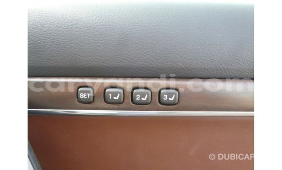 Buy Import Toyota Land Cruiser White Car in Import - Dubai in Zambia Buy Import Toyota Land Cruiser White Car in Import - Dubai in Zambia