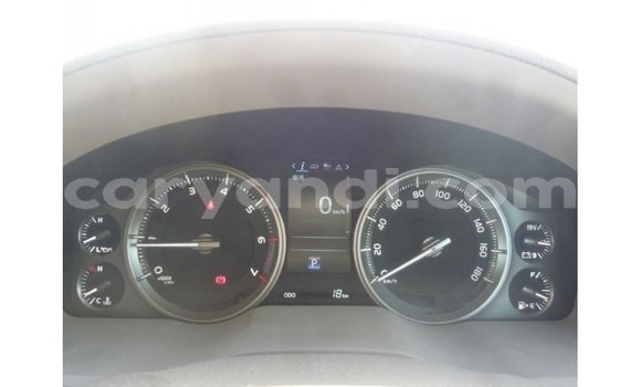 Acheter Import Voiture Toyota Land Cruiser Noir à Import - Dubai, Zambie Acheter Import Voiture Toyota Land Cruiser Noir à Import - Dubai, Zambie