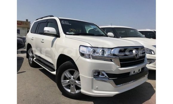 Buy Import Toyota Land Cruiser White Car in Import - Dubai in Zambia Buy Import Toyota Land Cruiser White Car in Import - Dubai in Zambia