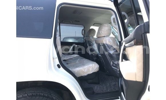 Buy Import Toyota Land Cruiser White Car in Import - Dubai in Zambia Buy Import Toyota Land Cruiser White Car in Import - Dubai in Zambia