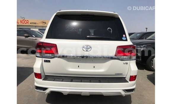 Buy Import Toyota Land Cruiser White Car in Import - Dubai in Zambia Buy Import Toyota Land Cruiser White Car in Import - Dubai in Zambia