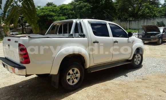 Buy Used Toyota 4Runner White Car in Chingola in Zambia Buy Used Toyota 4Runner White Car in Chingola in Zambia