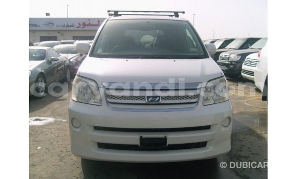 Nunua Imported Toyota Noah Nyeupe Gari ndani ya Import - Dubai nchini Zambia Nunua Imported Toyota Noah Nyeupe Gari ndani ya Import - Dubai nchini Zambia