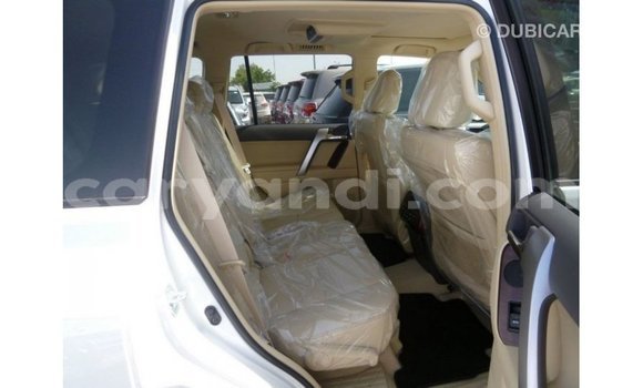Nunua Imported Toyota Prado Nyeupe Gari ndani ya Import - Dubai nchini Zambia Nunua Imported Toyota Prado Nyeupe Gari ndani ya Import - Dubai nchini Zambia