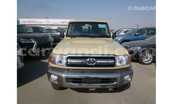 Nunua Imported Toyota Land Cruiser Beige Gari ndani ya Import - Dubai nchini Zambia Nunua Imported Toyota Land Cruiser Beige Gari ndani ya Import - Dubai nchini Zambia