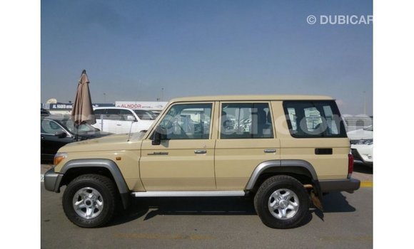 Nunua Imported Toyota Land Cruiser Beige Gari ndani ya Import - Dubai nchini Zambia Nunua Imported Toyota Land Cruiser Beige Gari ndani ya Import - Dubai nchini Zambia