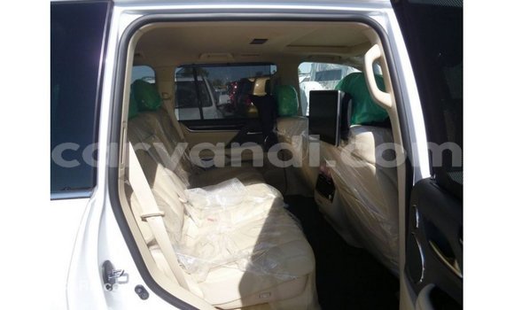 Nunua Imported Lexus LX Nyeupe Gari ndani ya Import - Dubai nchini Zambia Nunua Imported Lexus LX Nyeupe Gari ndani ya Import - Dubai nchini Zambia