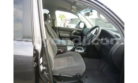Nunua Imported Toyota Land Cruiser Nyingine Gari ndani ya Import - Dubai nchini Zambia Nunua Imported Toyota Land Cruiser Nyingine Gari ndani ya Import - Dubai nchini Zambia