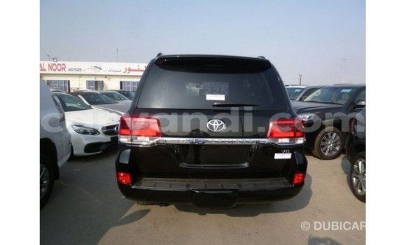 Tenga Imported Toyota Land Cruiser Nhema Mota in Import - Dubai in Zambia Tenga Imported Toyota Land Cruiser Nhema Mota in Import - Dubai in Zambia
