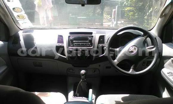 Tenga Tsaru Toyota Hilux Bhuruu Mota in Chipata in Zambia Tenga Tsaru Toyota Hilux Bhuruu Mota in Chipata in Zambia