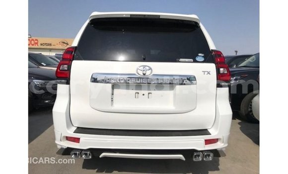 Nunua Imported Toyota Prado Nyeupe Gari ndani ya Import - Dubai nchini Zambia Nunua Imported Toyota Prado Nyeupe Gari ndani ya Import - Dubai nchini Zambia