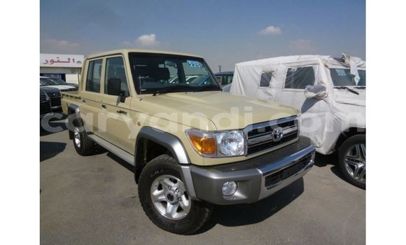 Acheter Import Voiture Toyota Land Cruiser Beige à Import - Dubai, Zambie Acheter Import Voiture Toyota Land Cruiser Beige à Import - Dubai, Zambie