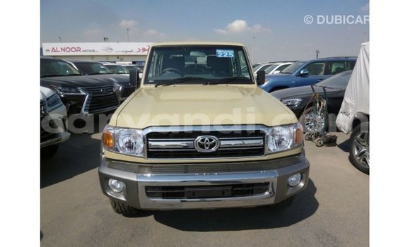 Acheter Import Voiture Toyota Land Cruiser Beige à Import - Dubai, Zambie Acheter Import Voiture Toyota Land Cruiser Beige à Import - Dubai, Zambie