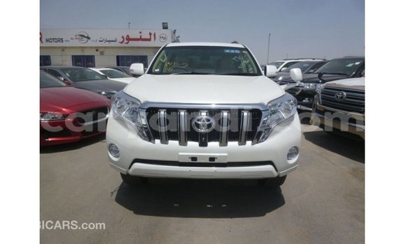 Nunua Imported Toyota Prado Nyeupe Gari ndani ya Import - Dubai nchini Zambia Nunua Imported Toyota Prado Nyeupe Gari ndani ya Import - Dubai nchini Zambia