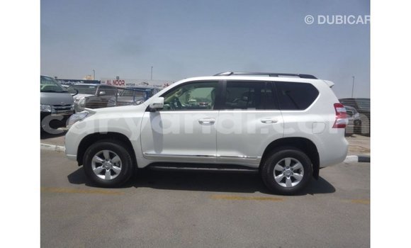 Nunua Imported Toyota Prado Nyeupe Gari ndani ya Import - Dubai nchini Zambia Nunua Imported Toyota Prado Nyeupe Gari ndani ya Import - Dubai nchini Zambia