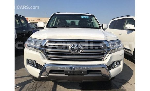 Buy Import Toyota Land Cruiser White Car in Import - Dubai in Zambia Buy Import Toyota Land Cruiser White Car in Import - Dubai in Zambia