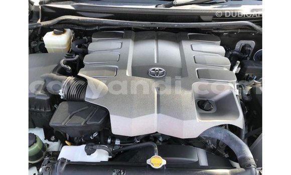 Nunua Imported Toyota Land Cruiser Nyeupe Gari ndani ya Import - Dubai nchini Zambia Nunua Imported Toyota Land Cruiser Nyeupe Gari ndani ya Import - Dubai nchini Zambia