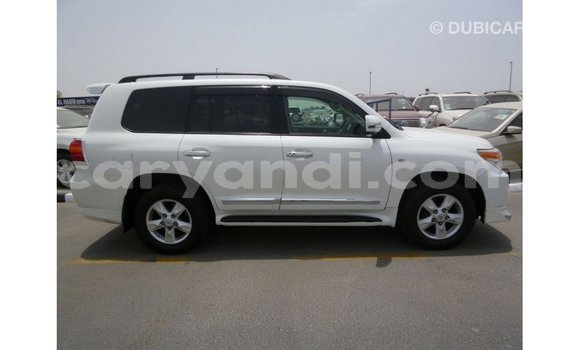 Buy Import Toyota Land Cruiser White Car in Import - Dubai in Zambia Buy Import Toyota Land Cruiser White Car in Import - Dubai in Zambia