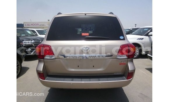 Tenga Imported Toyota Land Cruiser Zvimwe Mota in Import - Dubai in Zambia Tenga Imported Toyota Land Cruiser Zvimwe Mota in Import - Dubai in Zambia