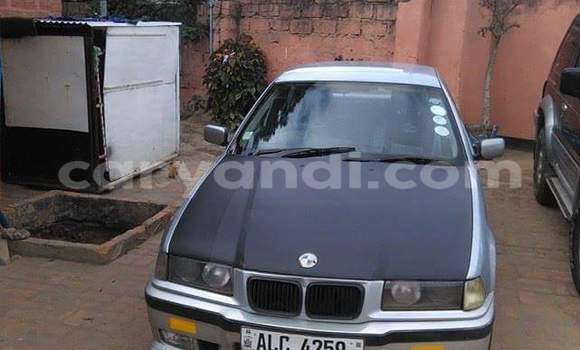 Acheter Occasion Voiture BMW 3–Series Gris à Chipata, Zambie Acheter Occasion Voiture BMW 3–Series Gris à Chipata, Zambie