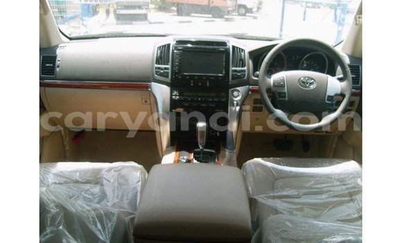 Nunua Imported Toyota Land Cruiser Nyeupe Gari ndani ya Import - Dubai nchini Zambia Nunua Imported Toyota Land Cruiser Nyeupe Gari ndani ya Import - Dubai nchini Zambia
