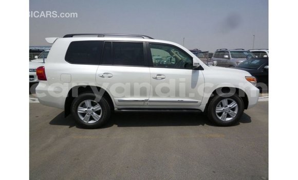 Buy Import Toyota Land Cruiser White Car in Import - Dubai in Zambia Buy Import Toyota Land Cruiser White Car in Import - Dubai in Zambia
