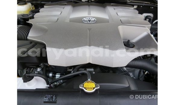 Buy Import Toyota Land Cruiser White Car in Import - Dubai in Zambia Buy Import Toyota Land Cruiser White Car in Import - Dubai in Zambia