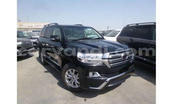 Nunua Imported Toyota Land Cruiser Nyeusi Gari ndani ya Import - Dubai nchini Zambia Nunua Imported Toyota Land Cruiser Nyeusi Gari ndani ya Import - Dubai nchini Zambia