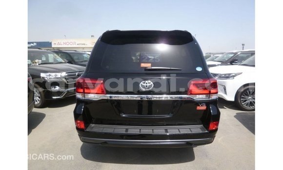 Nunua Imported Toyota Land Cruiser Nyeusi Gari ndani ya Import - Dubai nchini Zambia Nunua Imported Toyota Land Cruiser Nyeusi Gari ndani ya Import - Dubai nchini Zambia