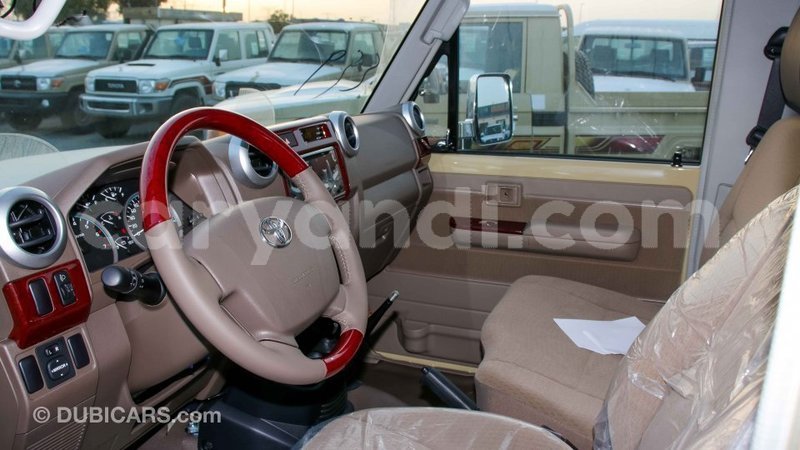 Big with watermark toyota land cruiser zambia import dubai 10859
