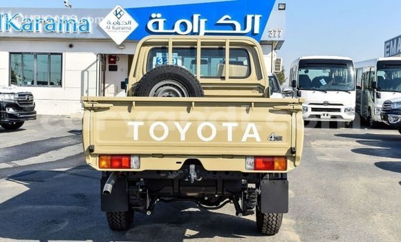 Acheter Import Voiture Toyota Land Cruiser Beige à Import - Dubai, Zambie Acheter Import Voiture Toyota Land Cruiser Beige à Import - Dubai, Zambie