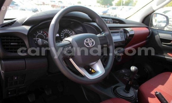 Acheter Import Voiture Toyota Hilux Autre à Import - Dubai, Zambie Acheter Import Voiture Toyota Hilux Autre à Import - Dubai, Zambie