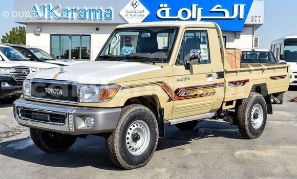 Acheter Import Voiture Toyota Land Cruiser Beige à Import - Dubai, Zambie Acheter Import Voiture Toyota Land Cruiser Beige à Import - Dubai, Zambie
