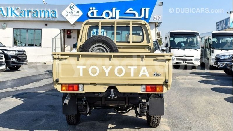Big with watermark toyota land cruiser zambia import dubai 10869