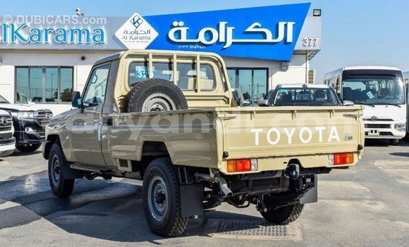 Acheter Import Voiture Toyota Land Cruiser Beige à Import - Dubai, Zambie Acheter Import Voiture Toyota Land Cruiser Beige à Import - Dubai, Zambie
