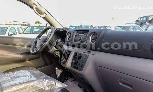 Acheter Import Voiture Nissan Urvan Blanc à Import - Dubai, Zambie Acheter Import Voiture Nissan Urvan Blanc à Import - Dubai, Zambie