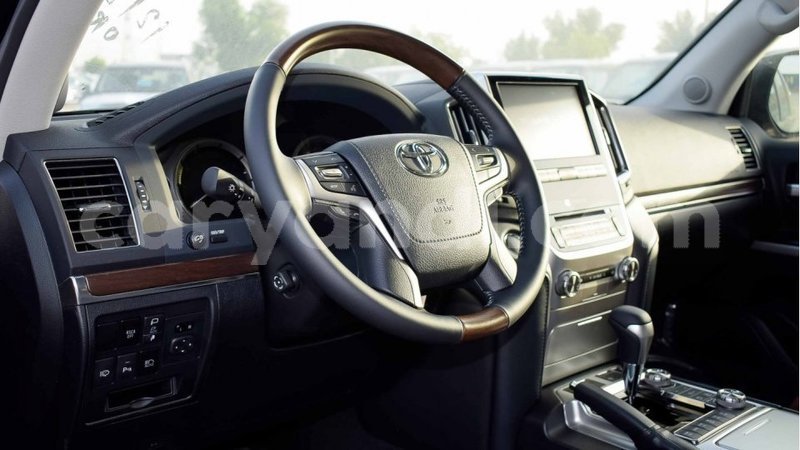 Big with watermark toyota land cruiser zambia import dubai 10877