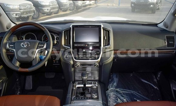 Acheter Import Voiture Toyota Land Cruiser Noir à Import - Dubai, Zambie Acheter Import Voiture Toyota Land Cruiser Noir à Import - Dubai, Zambie