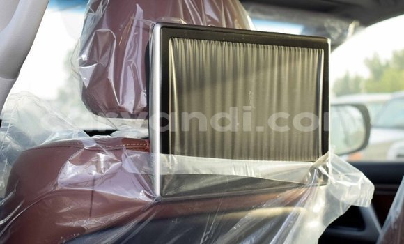 Acheter Import Voiture Toyota Land Cruiser Noir à Import - Dubai, Zambie Acheter Import Voiture Toyota Land Cruiser Noir à Import - Dubai, Zambie