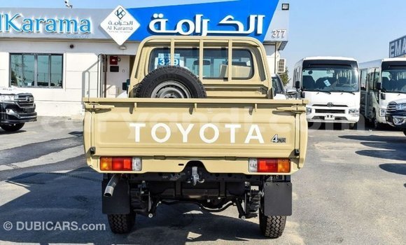Acheter Import Voiture Toyota Land Cruiser Beige à Import - Dubai, Zambie Acheter Import Voiture Toyota Land Cruiser Beige à Import - Dubai, Zambie