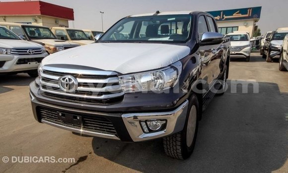 Acheter Import Voiture Toyota Hilux Noir à Import - Dubai, Zambie Acheter Import Voiture Toyota Hilux Noir à Import - Dubai, Zambie