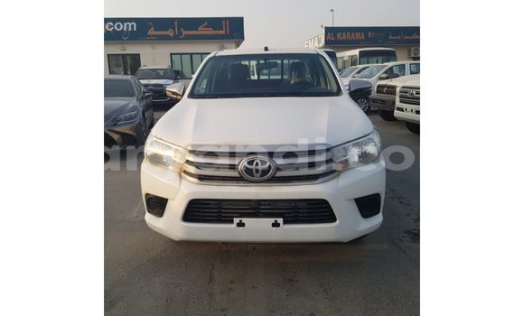 Acheter Import Voiture Toyota Hilux Blanc à Import - Dubai, Zambie Acheter Import Voiture Toyota Hilux Blanc à Import - Dubai, Zambie