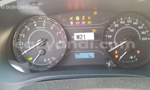 Acheter Import Voiture Toyota Hilux Blanc à Import - Dubai, Zambie Acheter Import Voiture Toyota Hilux Blanc à Import - Dubai, Zambie