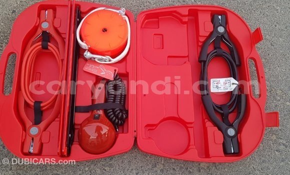 Acheter Import Voiture Toyota Hilux Blanc à Import - Dubai, Zambie Acheter Import Voiture Toyota Hilux Blanc à Import - Dubai, Zambie